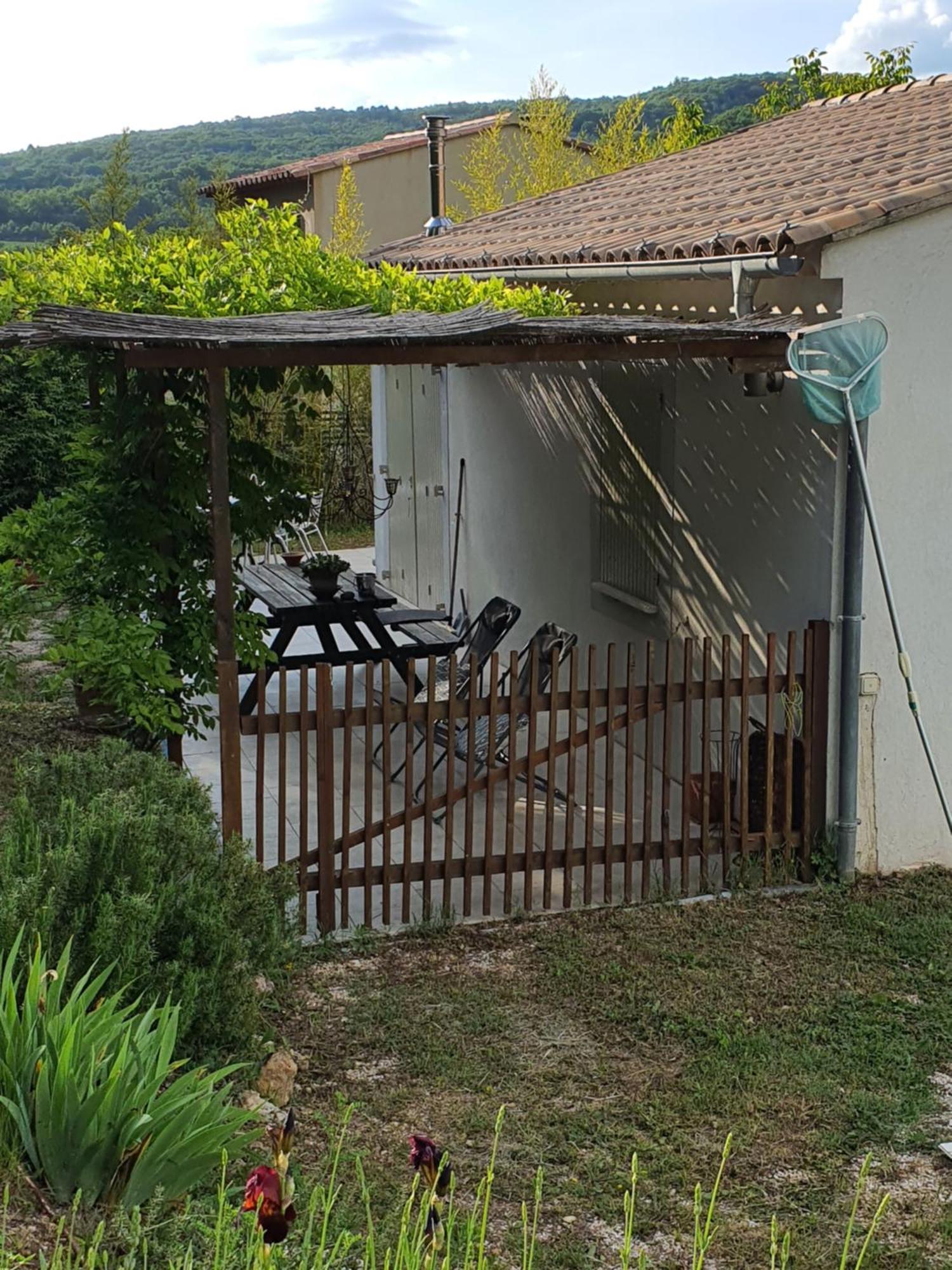 Gite Hanna En Luberon - Le Boisset De St Martin De Castillon Saint-Martin-de-Castillon エクステリア 写真